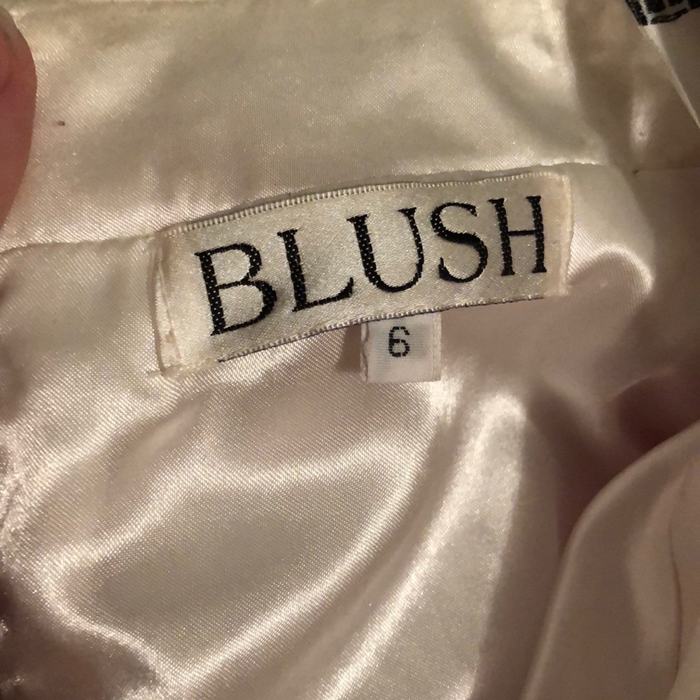 PROM DRESS - Picture 6 of 6